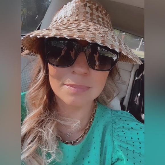 Meet your Posher, Jessie Jean - Picture 2 of 2